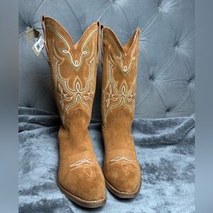 Dingo‎ Women’s Hot Sauce Embroidered Snip Toe Cowboy Boots In Camel